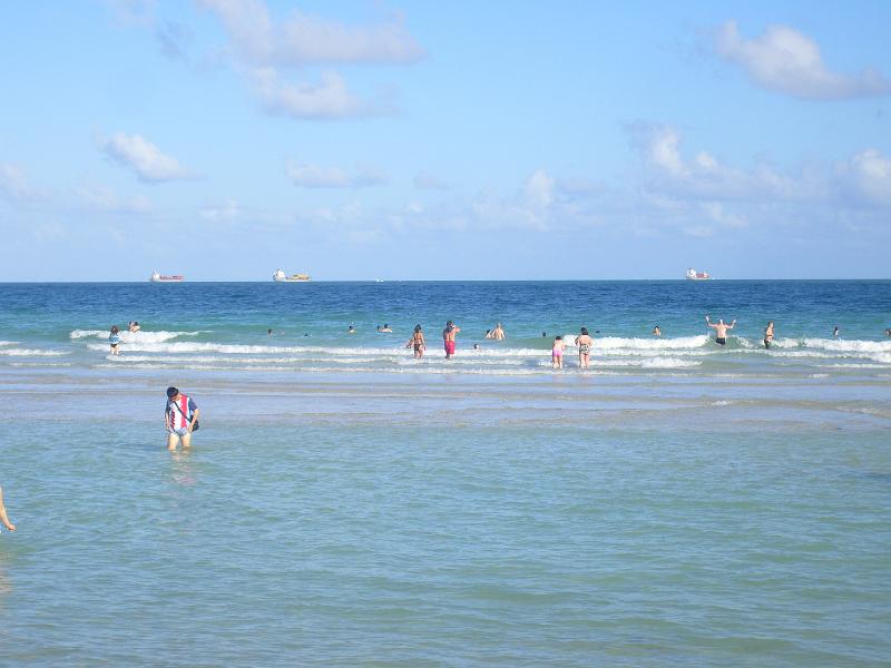 Beach 2008 - 05.jpg